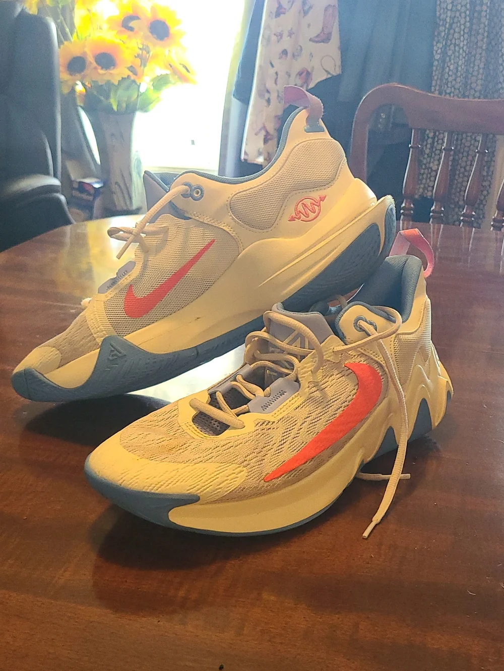 Nike White Sneakers with Light Blue Soles and Coral Swoosh DM0825-103